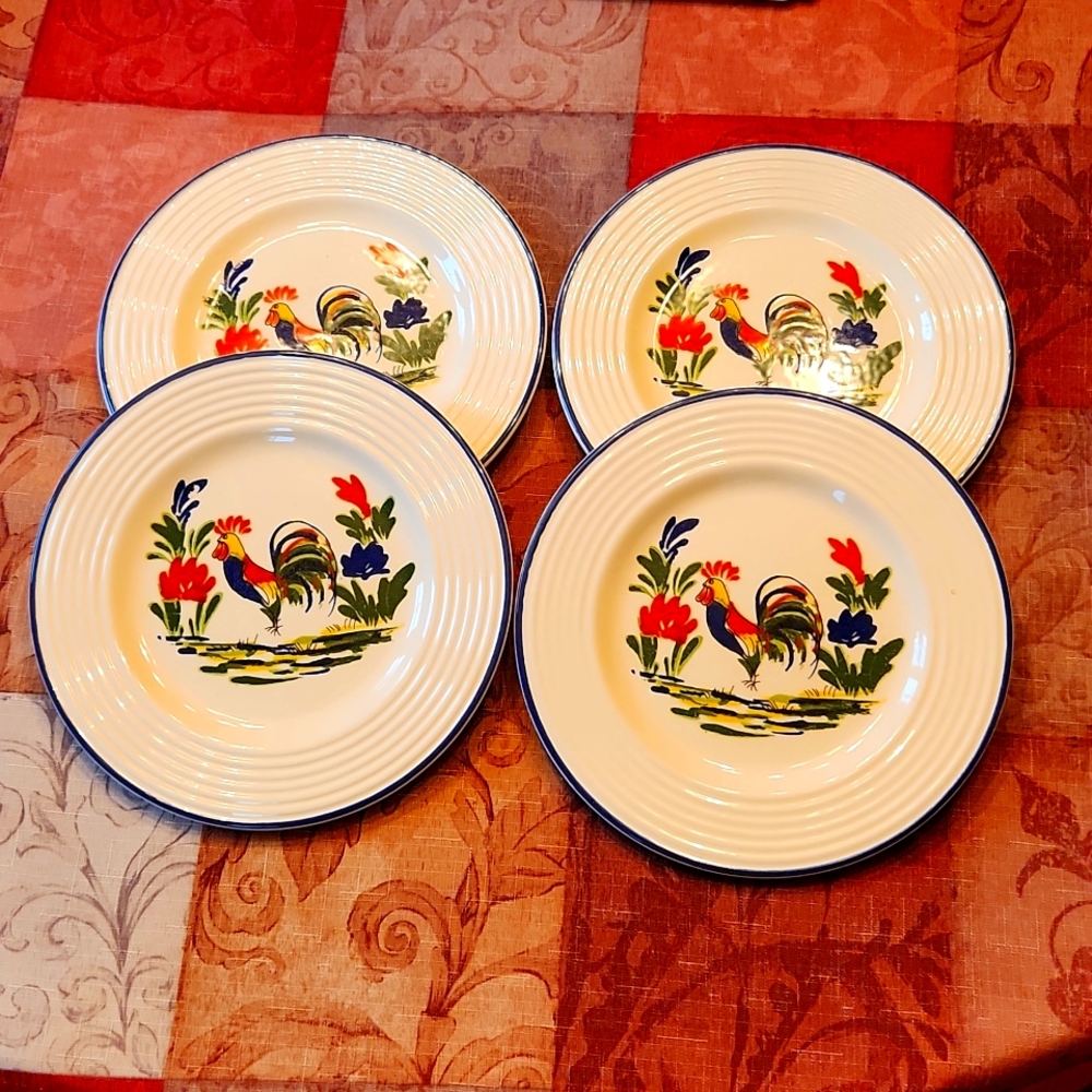 Vintage Varages Rooster Plates 8"